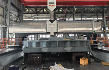 Como as grandes fresadoras CNC de pórtico podem facilitar a usinagem de componentes pesados? Equipamento personalizado da Tangshan Yuexin Machinery montado com sucesso